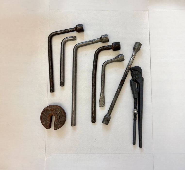 Набор баллонных ключей