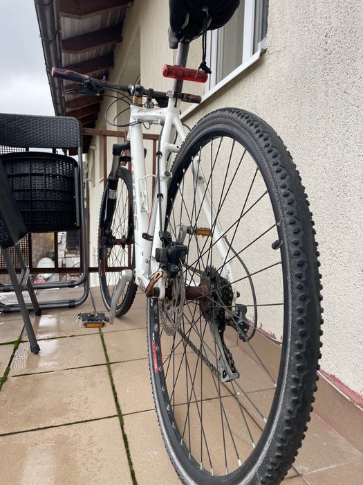 Bicicleta KROSS Evado 2.0 28”