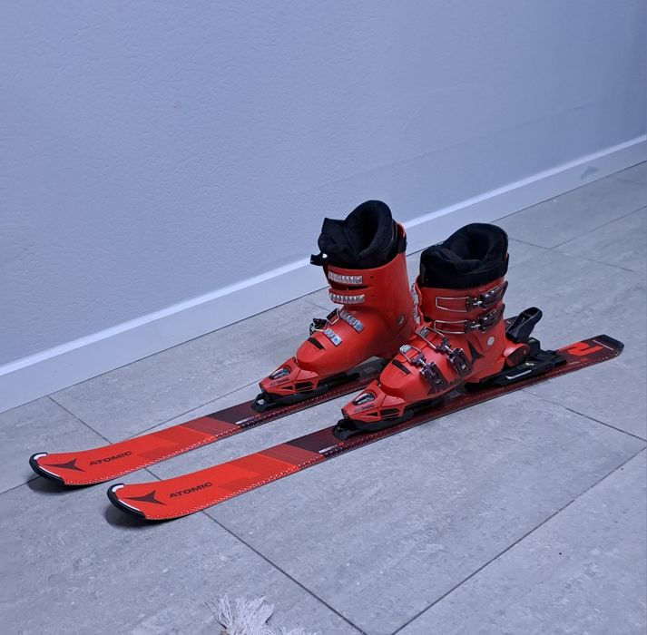 Лыжи, Ботинки для лыж Atomic