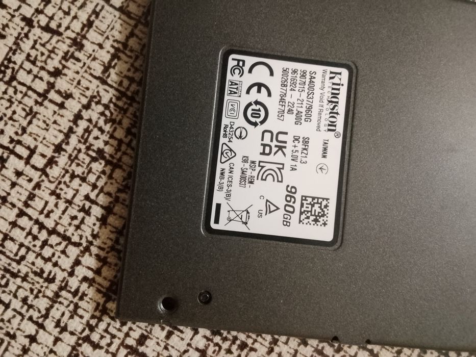 SSD 1TB состояние идеал