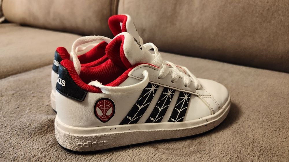 Vand Adidasi Marvel Spiderman marime 28