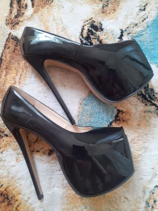 Туфли размер 42,43