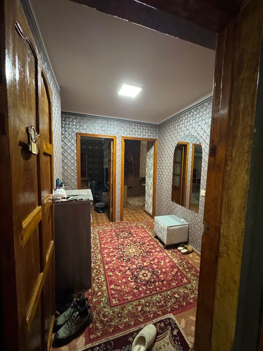 Продам квартиру 4/4/4
