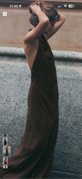 Рокля с гол гръб на Zara