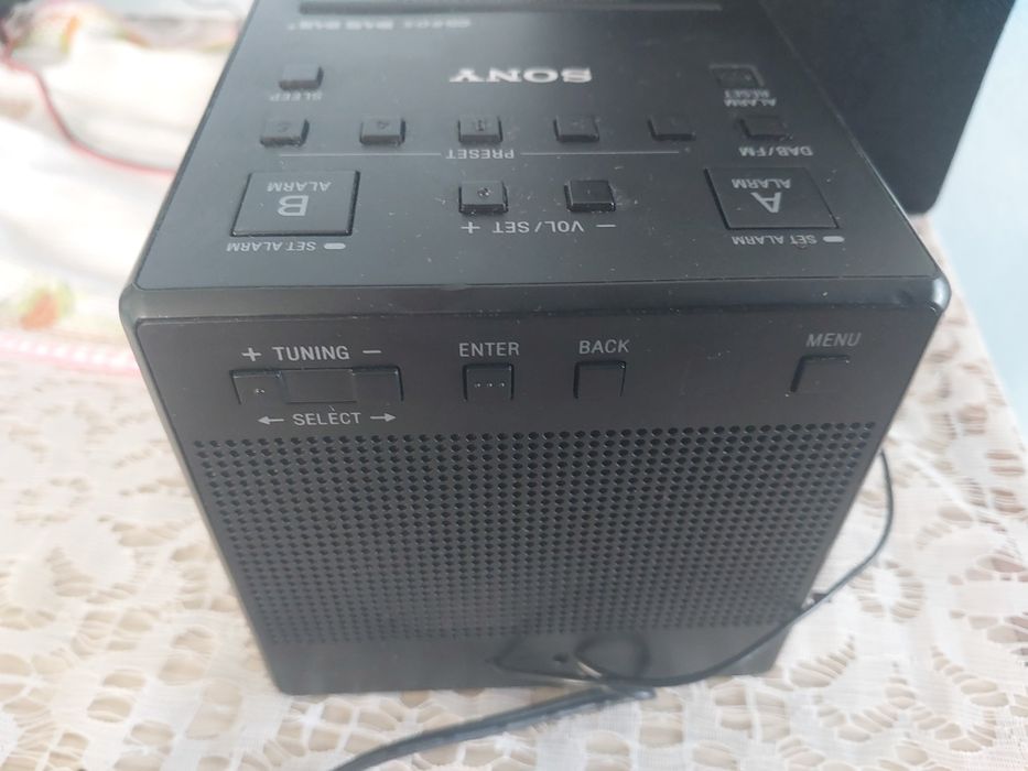 Radio cu ceas Sony XDR-C1DBP