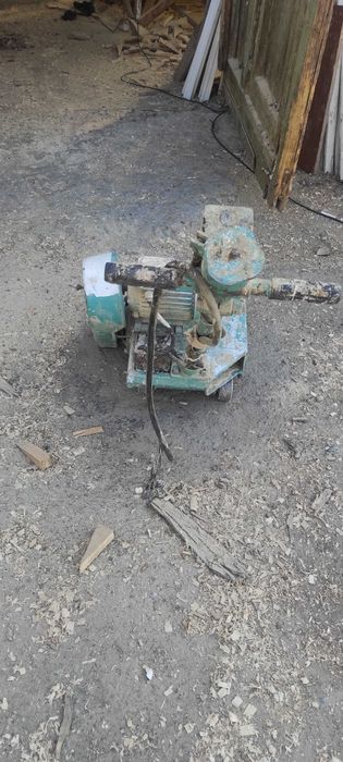 Паркетно строгальная машина