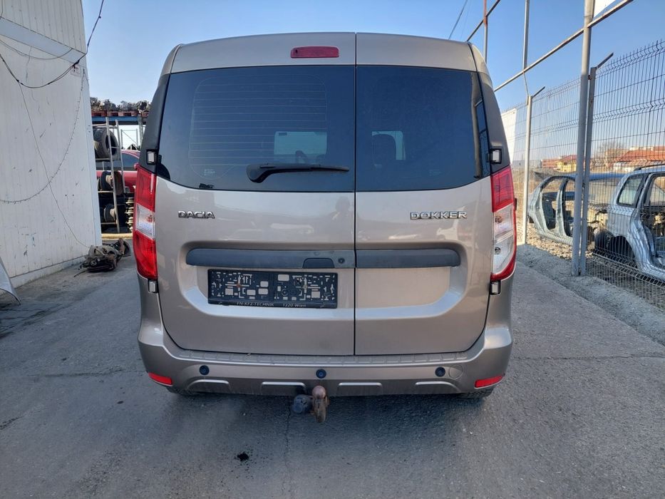 Dezmembram Dacia Dokker, an 2014, MOTOR 1.2 TCE