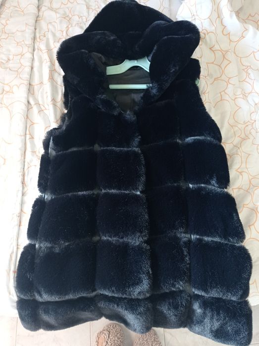 Чисто нов елек от изкуствена кожа