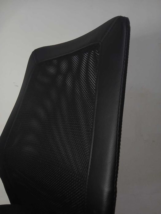 Scaun de birou Kring Hana, inaltime reglabila, Mesh, Negru