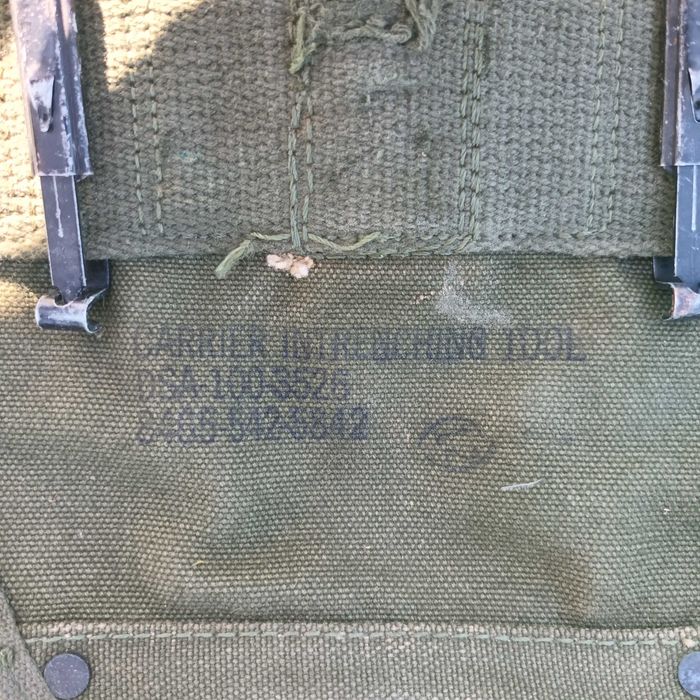 Pouch/Husa lopatica model USA. Perioada Vietnam