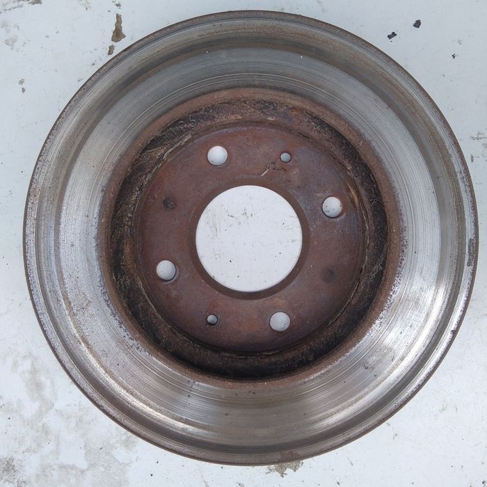 Тормозной диск от mitsubishi galant