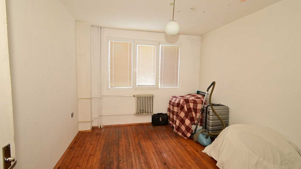 Продава се Тристаен апартамент в Перник, Изток - 98 кв.м за 1531 €/кв.м - Снимка #6