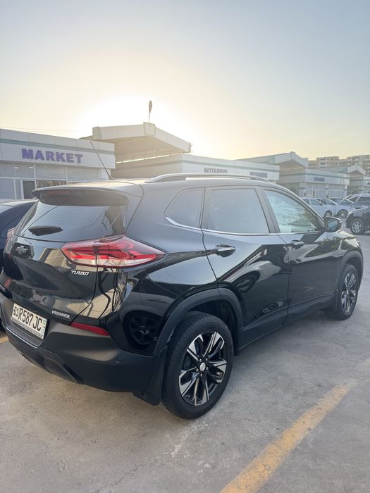 Tracker 2023 Premier