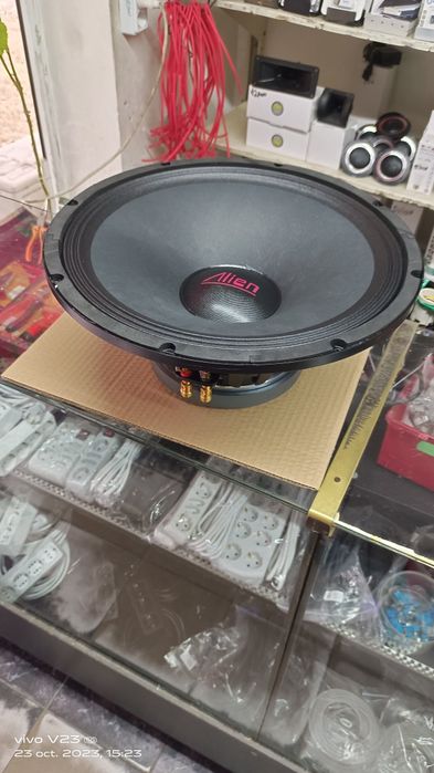 Vând difuzoare de 15inch 38cm cadru aluminiu