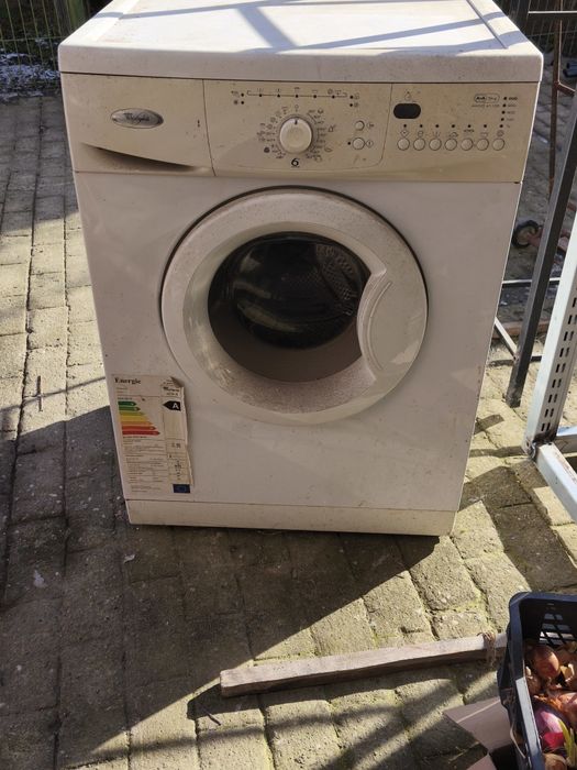 Mașină de spălat rufe