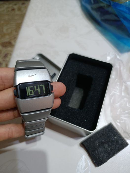 Современные, мужские часы