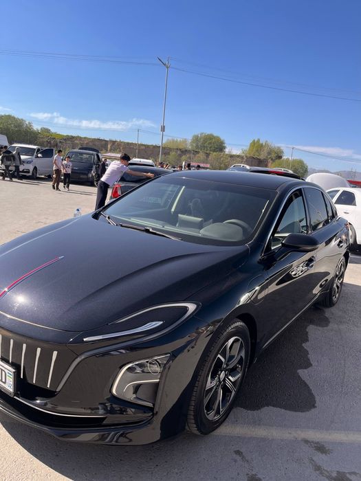 Срочна прадайотся Хон жи  електра мабил