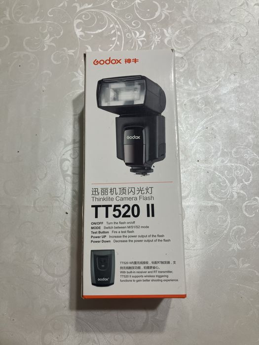 Продаю фотовспышку Godox TT520 II