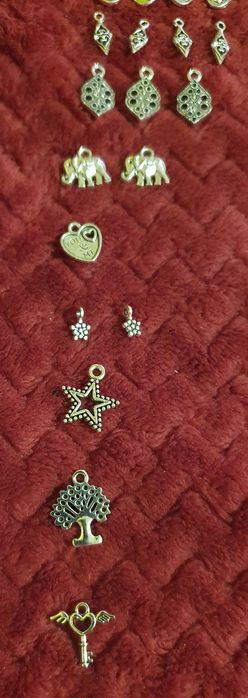 Set medalioane aurite și argintate