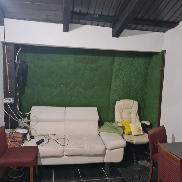 Spațiu comercial com.Grumazesti // Accept variante auto