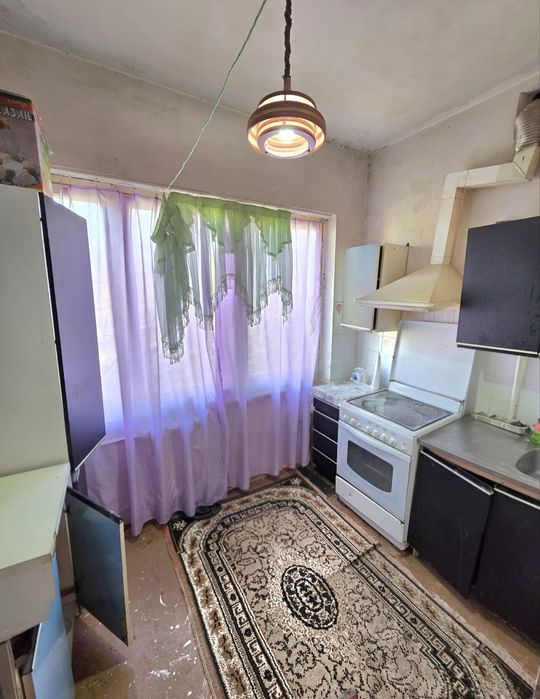 феруза Массив Продаётся квартира 1/4/4 балкон 2х6 Можно под Ипотеку