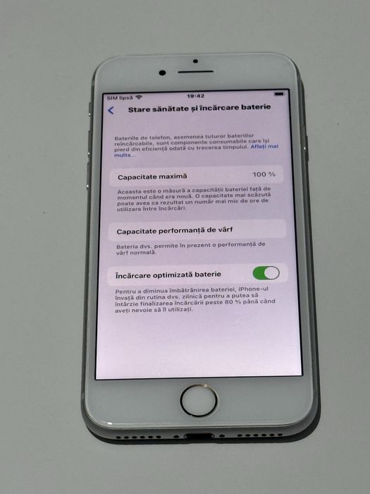 iPhone 8 - 64GB Silver • Ca Nou • 100% Sanatate baterie • Neverlocked