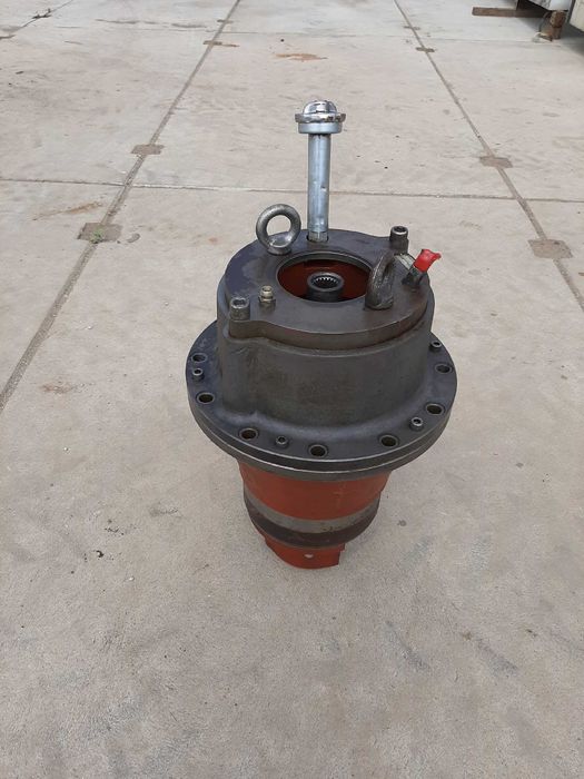 Reductor de rotire Liebherr R924C - Piese de schimb Liebherr