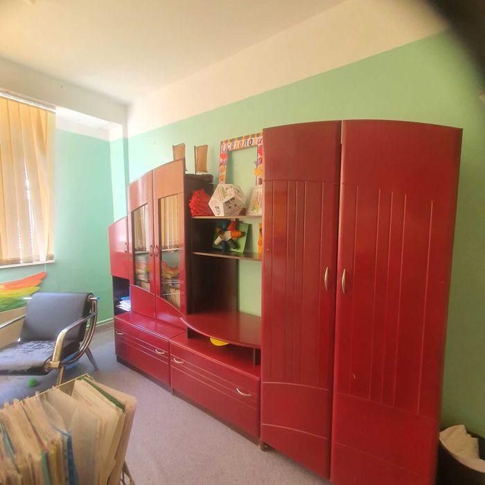 Стенка для офиса или гостинной