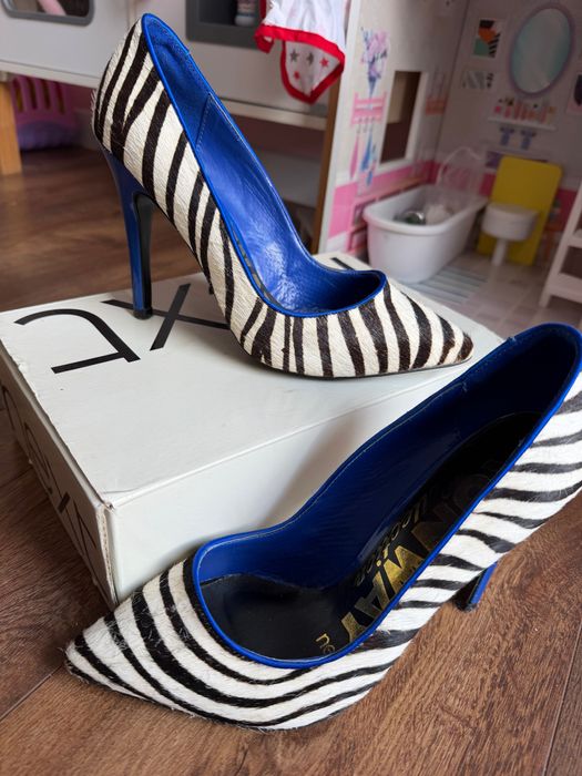 next дамски обувки на ток