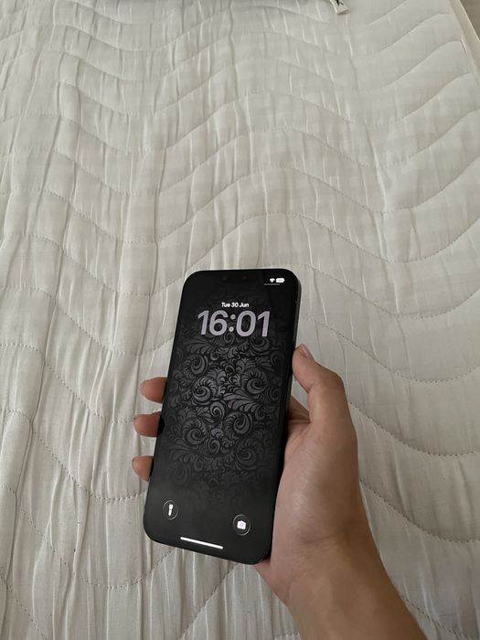 iPhone 14 plus сатылады
