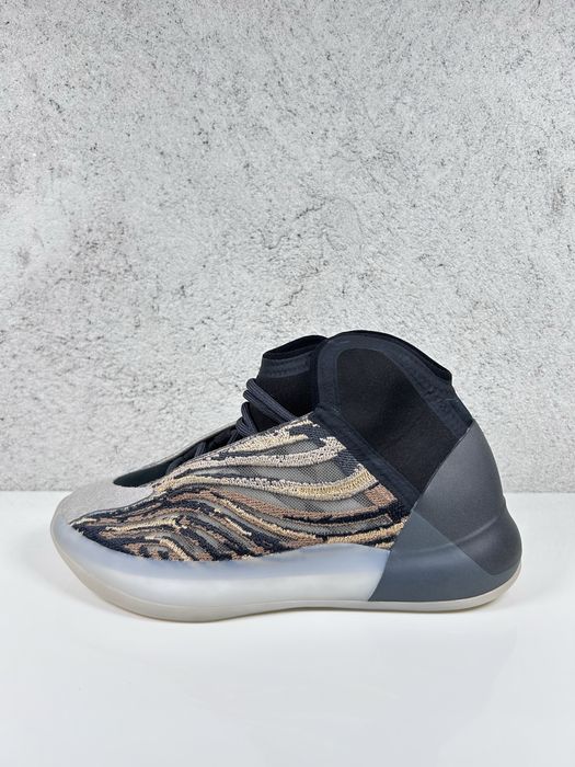 Yeezy QNTM Amber Tint