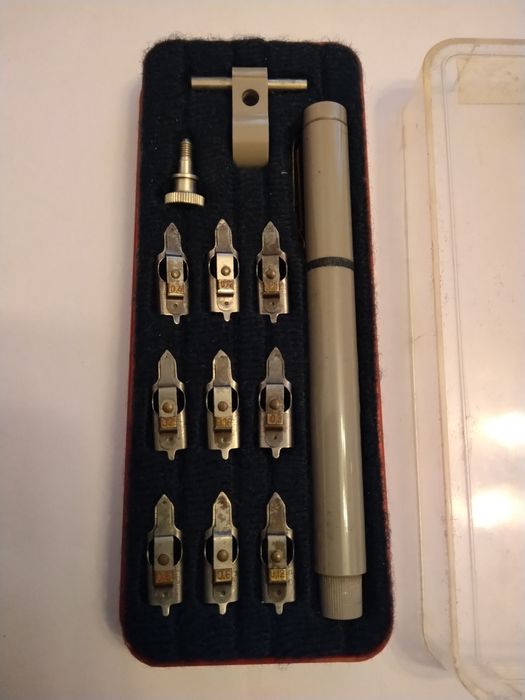 Продавам комплект немски Рапитограф за чертане с туш - Markant