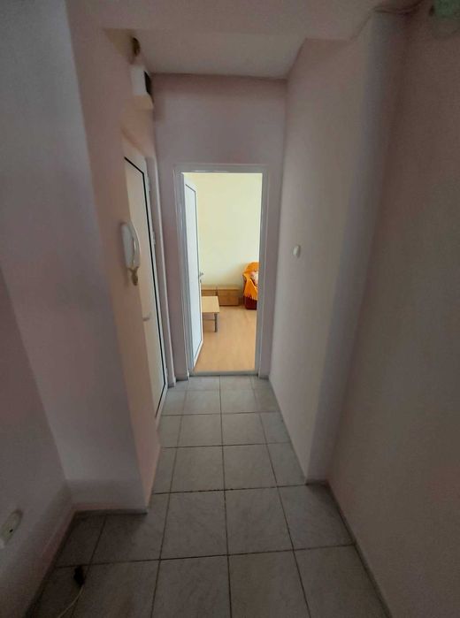 Дава се под наем Двустаен апартамент в Търговище, Вароша - 50 кв.м за 178.5 € - Снимка #2