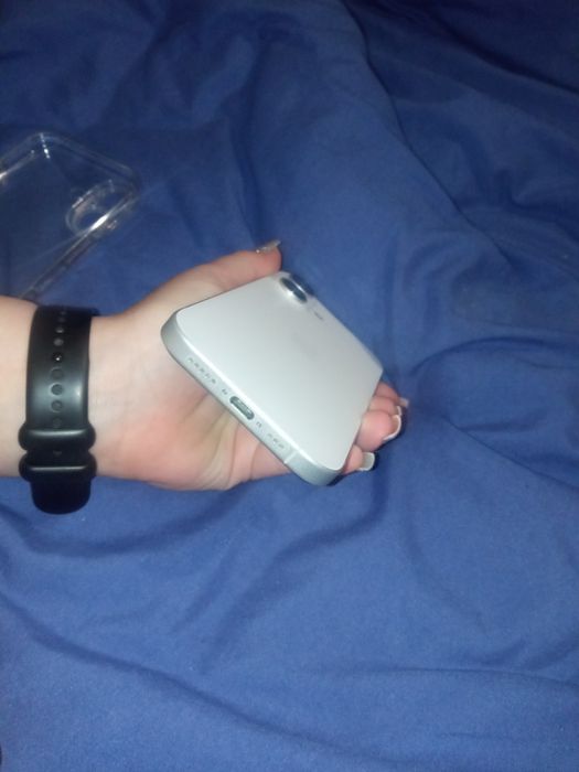 Iphone 16 128gb 90akb