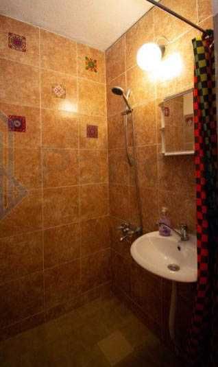 Тристаен апартамент под наем в кв. Младост 4