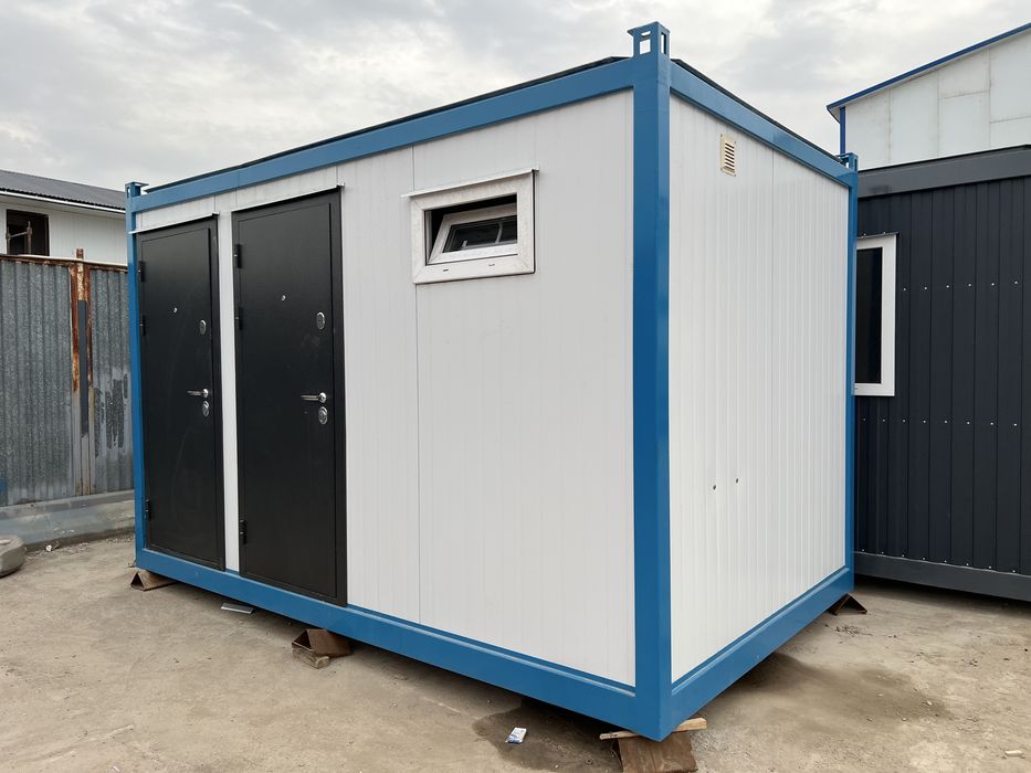 Контейнер с душевой, санузлом, туалетом