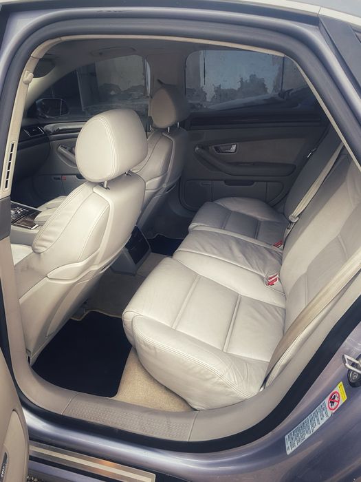 Audi A8 Superb !
