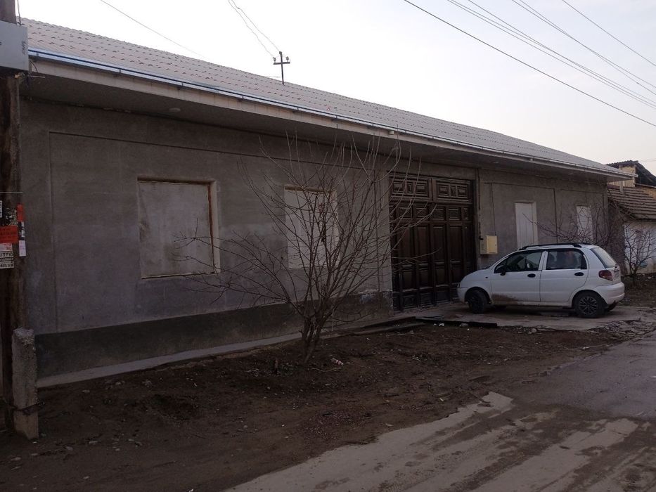 Uy sotilad Yangiyol shaxar Nov 36 uy