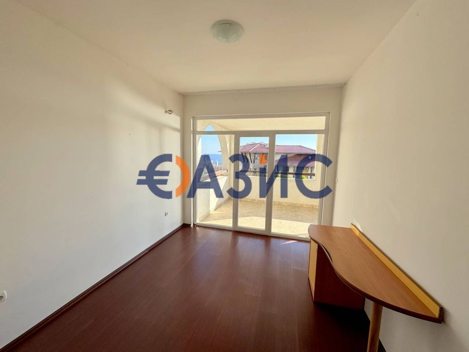 Продава се Двустаен апартамент в Свети Влас - 110 кв.м за 519 €/кв.м - Снимка #13