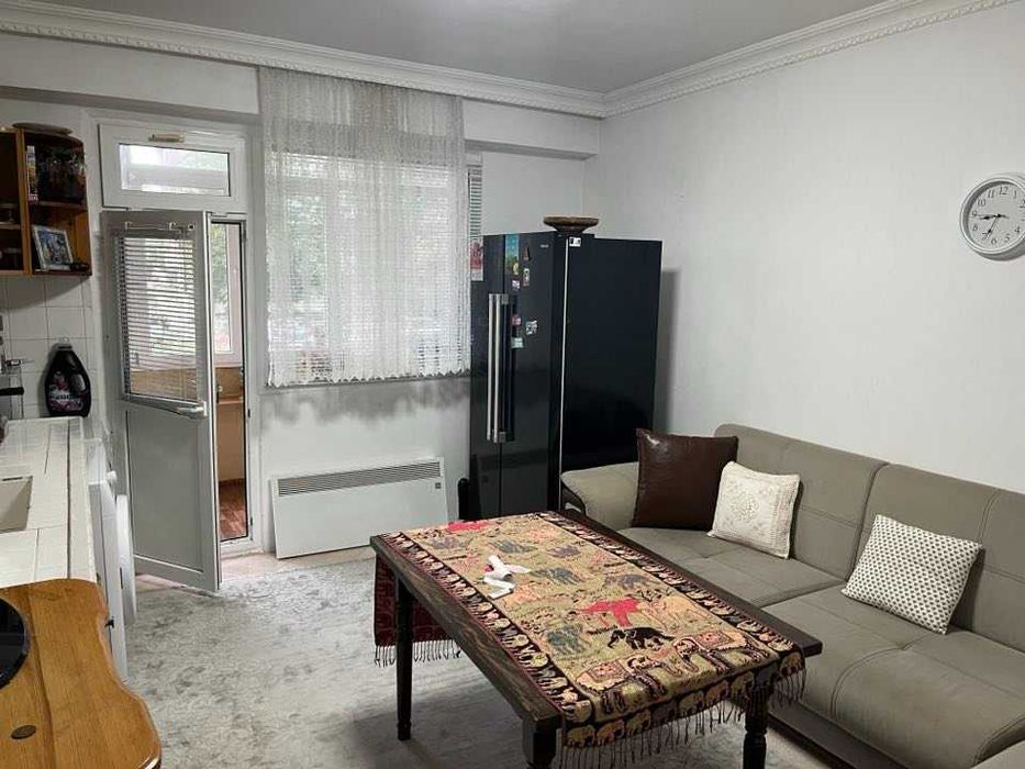 Дава се под наем Тристаен апартамент в Търговище, Център - 82 кв.м за 81090 € - Снимка #2