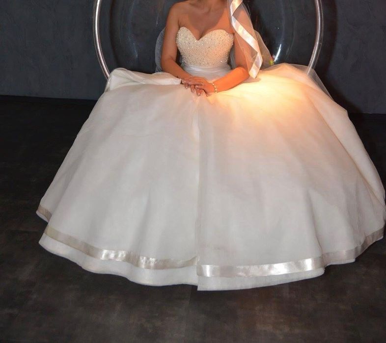 Rochie mireasa Viktoriya Maksimchuk