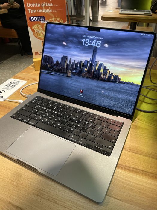 Macbook pro m1 pro 120 fps  48 yaderlik 16/512 20 soatga yetadi quvati