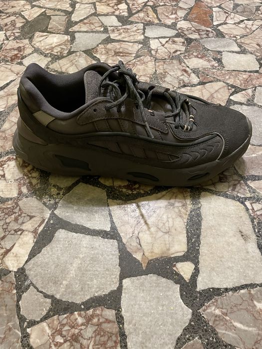 маратонки Adidas Oznova