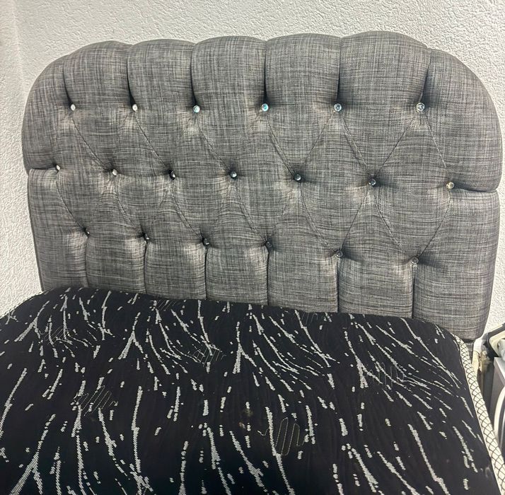 Две единични легла