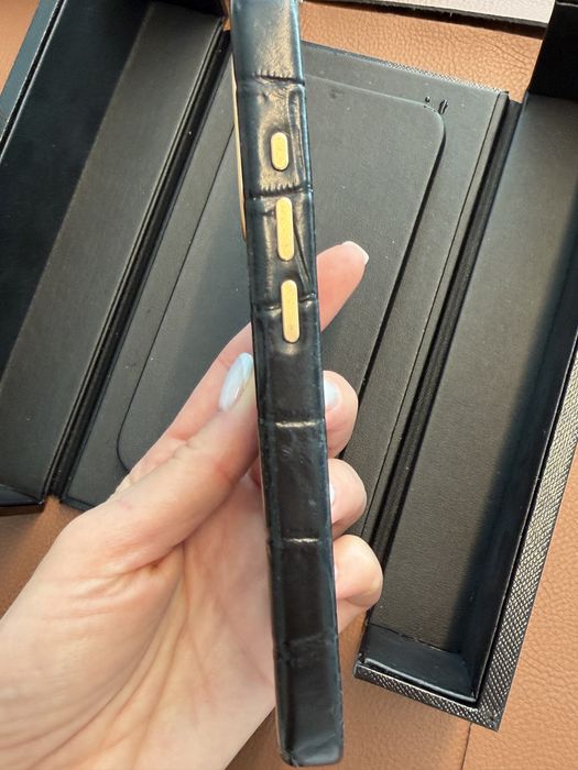 Кожен кейс за iPhone 15 Pro GOLDEN CONCEPT