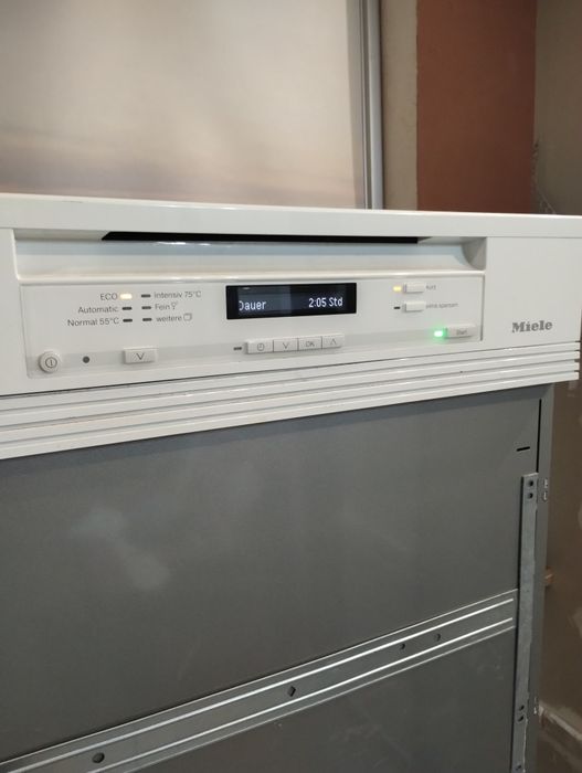 Съдомиялна Miele Auto Open