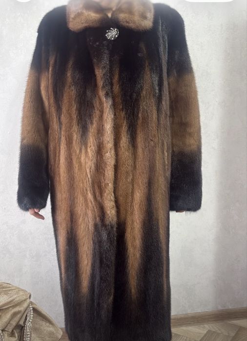 Продам норковую шубу