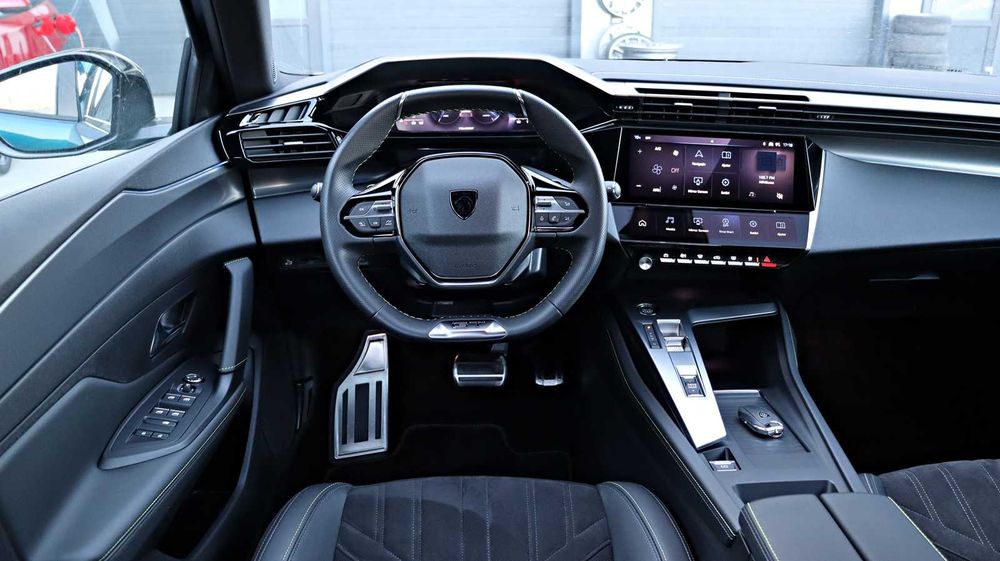 Peugeot 408 / GT / 2024 / Full LED / Camera/Ceasuri 3D / 84.000 KM