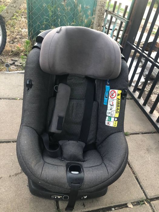 Столче за кола Maxi Cosi Assixfix