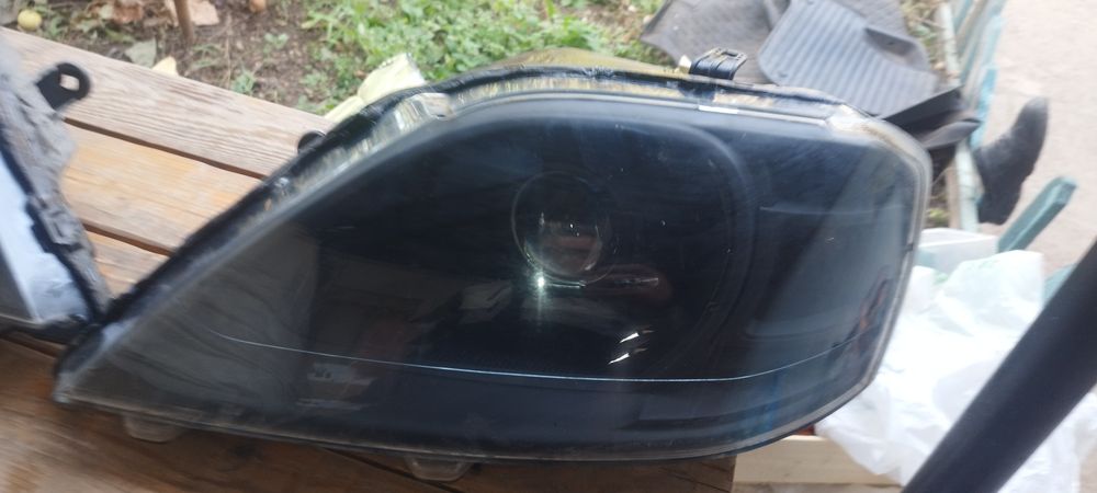 фары передние Ларгус